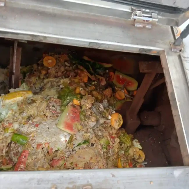 smart-bin-hospitality-sustainability-dubai
